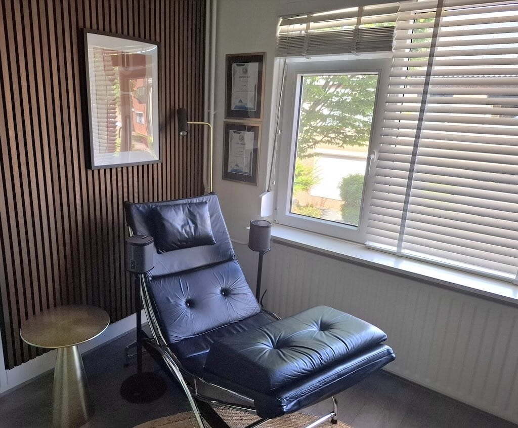Comfortabele hypnotische stoel bij Hypno Atlas, hypnose Boxmeer voor diepe ontspanning