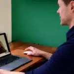 Online hypnotherapiesessie tegen angst bij Hypno Atlas in Boxmeer – persoonlijke begeleiding via video